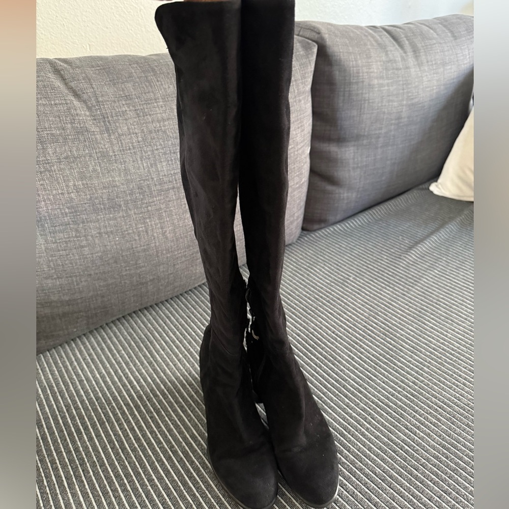 Black Women's Knee-High Boots